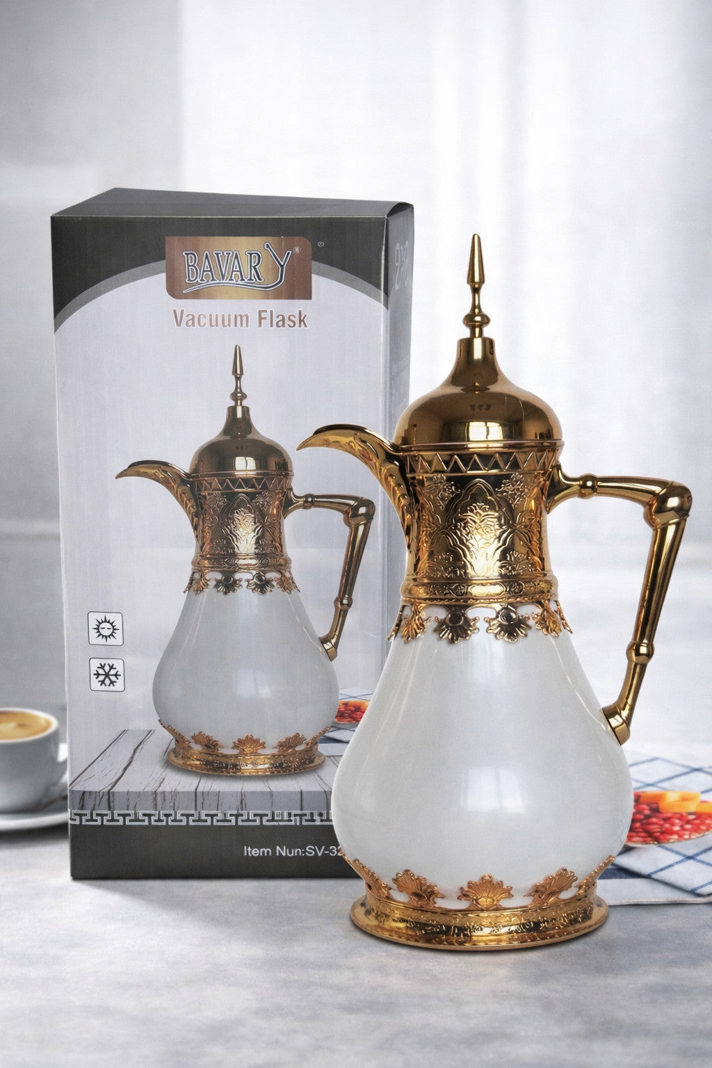 Bavary Thermoskanne 0,8L Porzellan - Edelstahl Isolierkanne Kaffee/Tee Gold/Weiß
